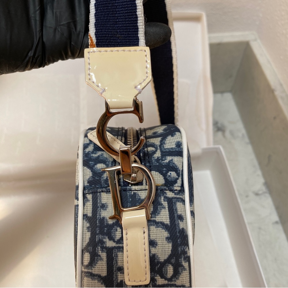 Dior Navy Blue and White Oblique Trotter Crossbody Bag with Number 2 Patch - Picture 4 of 10